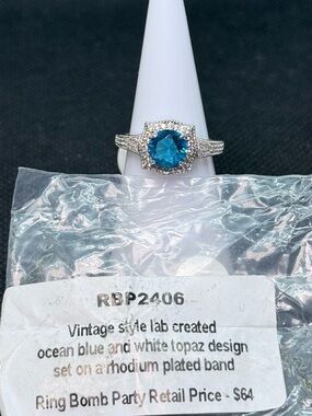 Retro Bomb Party Ring size 6